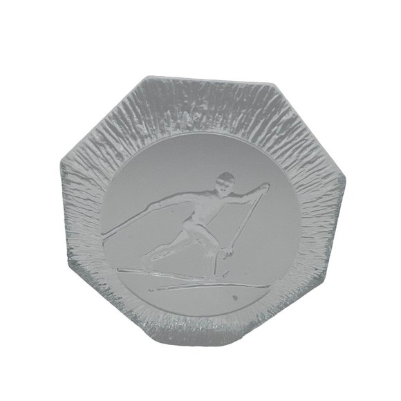 Cross Country Skiing Glass Paperweight 4.5" Frosted Glass Winter Sport Octagon - Picture 1 of 4